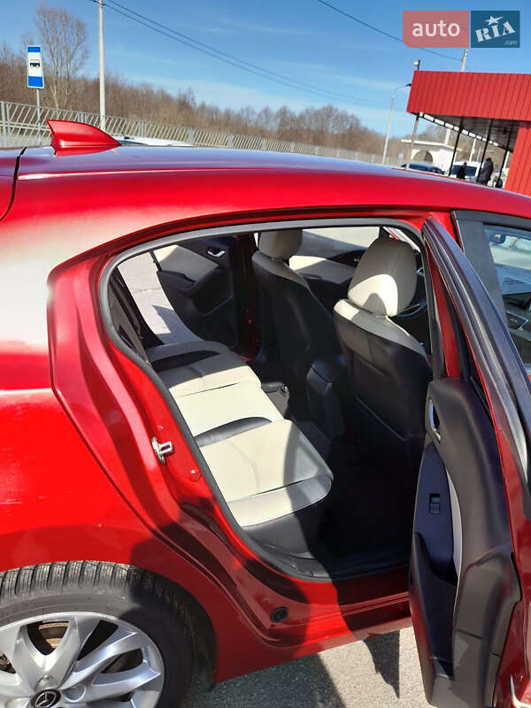 Хетчбек Mazda 3 2013 в Полтаві фото 7 Хетчбек Mazda 3 2013 в Полтаві