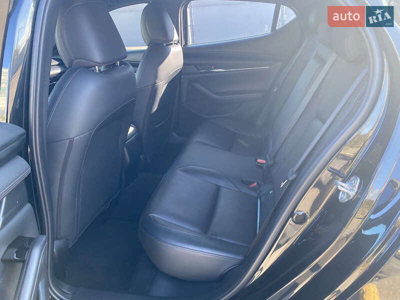 Хэтчбек Mazda 3 2018 в Киеве фото 7 Хэтчбек Mazda 3 2018 в Киеве