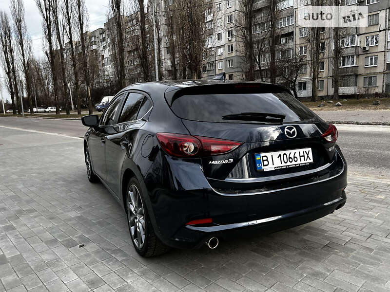 Хэтчбек Mazda 3 2018 в Кременчуге