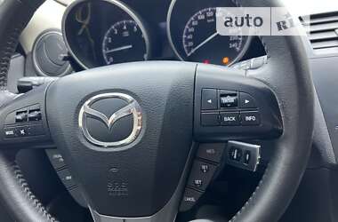 Седан Mazda 3 2012 в Виннице