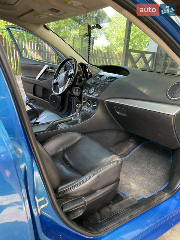 Седан Mazda 3 2011 в Борисполе