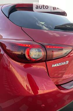 Хэтчбек Mazda 3 2016 в Стрые