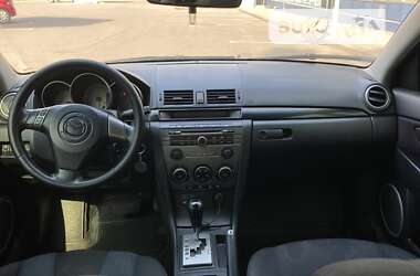 Седан Mazda 3 2006 в Кривом Роге