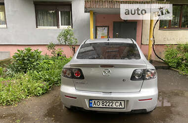 Седан Mazda 3 2007 в Мукачевому