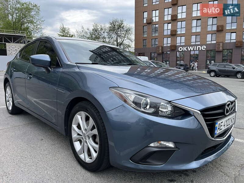 Хэтчбек Mazda 3 2016 в Днепре