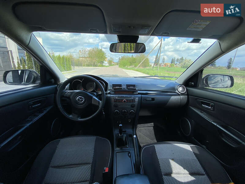 Хэтчбек Mazda 3 2008 в Буске