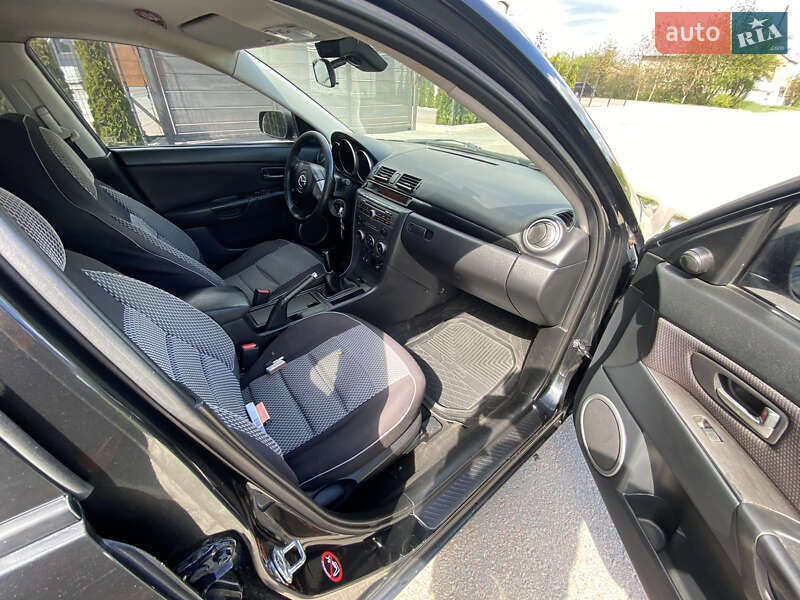 Хэтчбек Mazda 3 2008 в Буске