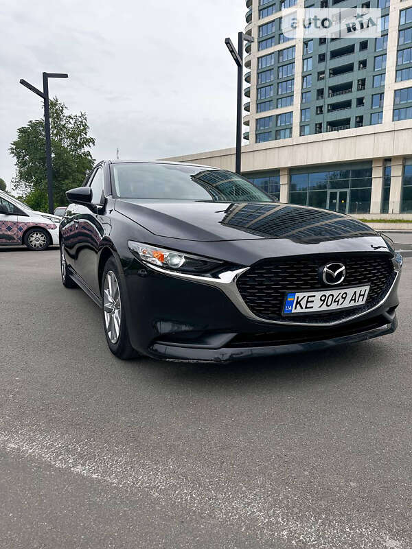 Седан Mazda 3 2019 в Днепре