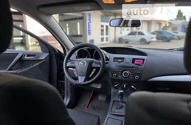 Седан Mazda 3 2013 в Харкові