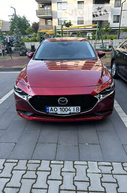 Седан Mazda 3 2019 в Ужгороде