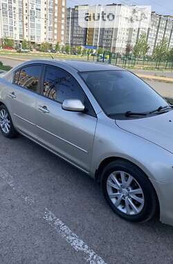 Седан Mazda 3 2007 в Буче