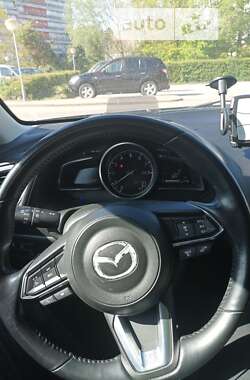 Хэтчбек Mazda 3 2017 в Никополе