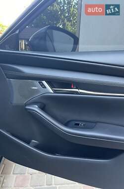 Седан Mazda 3 2019 в Бобринце