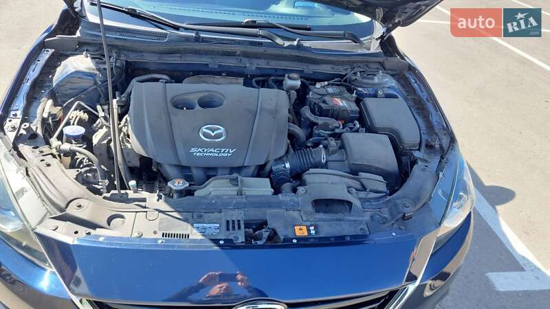 Седан Mazda 3 2014 в Запорожье