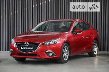 Седан Mazda 3 2016 в Киеве