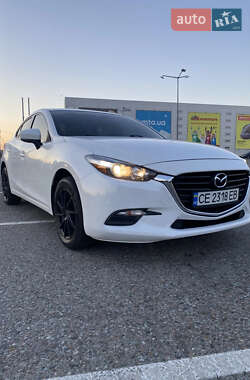 Седан Mazda 3 2018 в Чернівцях