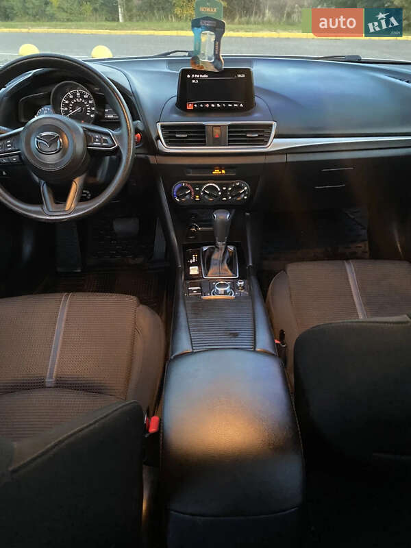 Седан Mazda 3 2018 в Черновцах фото 19 Седан Mazda 3 2018 в Черновцах