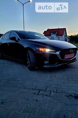 Седан Mazda 3 2019 в Львові