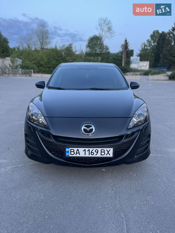 Седан Mazda 3 2010 в Тернополе
