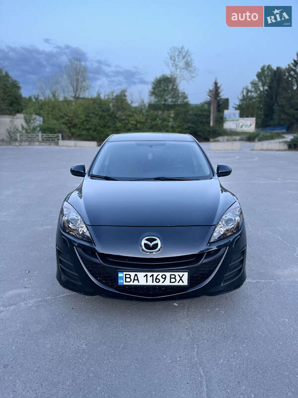 Седан Mazda 3 2010 в Тернополі