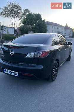Седан Mazda 3 2010 в Тернополе