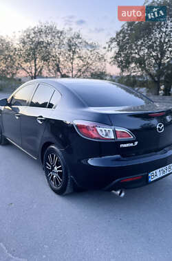 Седан Mazda 3 2010 в Тернополі