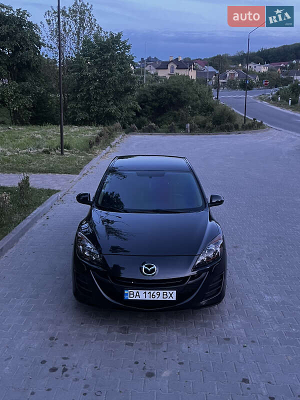 Седан Mazda 3 2010 в Тернополі