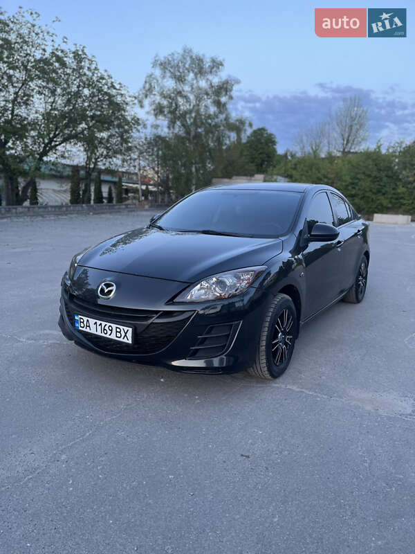 Седан Mazda 3 2010 в Тернополі