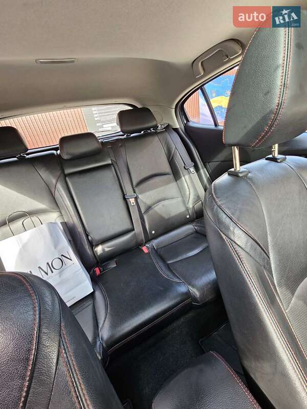 Хетчбек Mazda 3 2014 в Ходореві