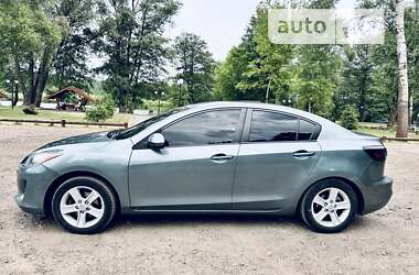 Седан Mazda 3 2011 в Тростянці