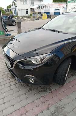 Седан Mazda 3 2014 в Івано-Франківську