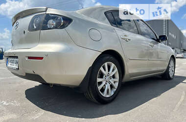 Седан Mazda 3 2007 в Буче