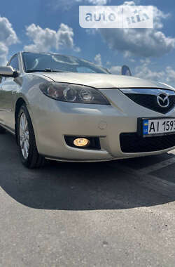 Седан Mazda 3 2007 в Буче