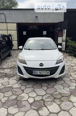 MAZDA 3 2011