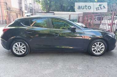 Хетчбек Mazda 3 2014 в Дніпрі