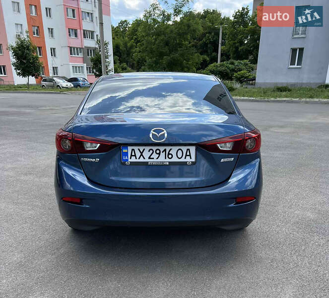 Седан Mazda 3 2016 в Харькове