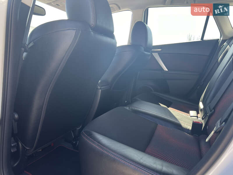 Хетчбек Mazda 3 2010 в Рівному