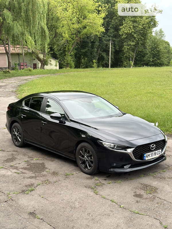 Седан Mazda 3 2019 в Ровно