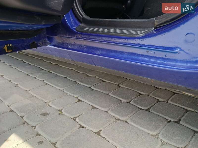 Хетчбек Mazda 3 2004 в Івано-Франківську фото 6 Хетчбек Mazda 3 2004 в Івано-Франківську