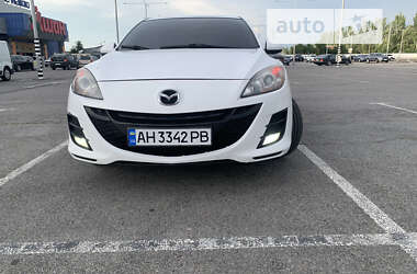 Седан Mazda 3 2010 в Дніпрі