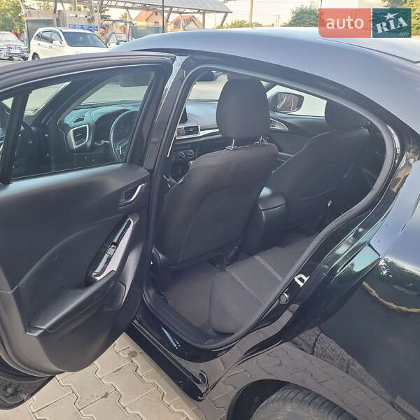 Седан Mazda 3 2017 в Одессе