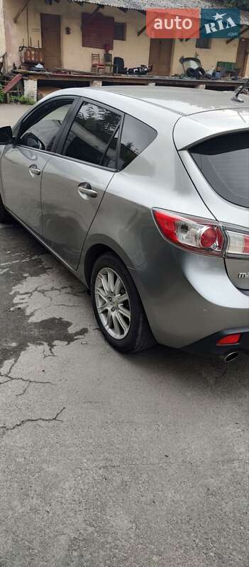 Хэтчбек Mazda 3 2010 в Ровно