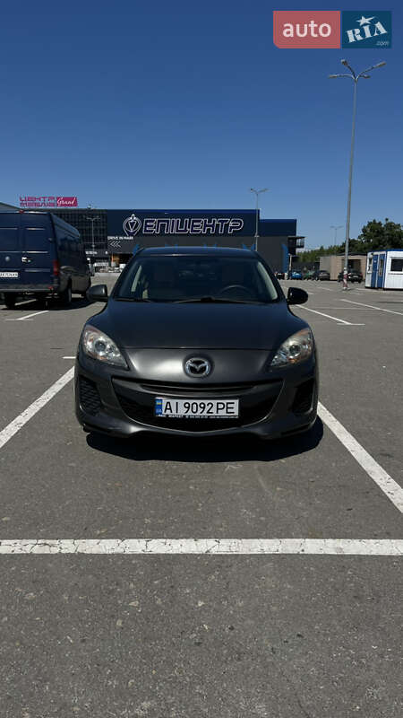 Седан Mazda 3 2010 в Києві