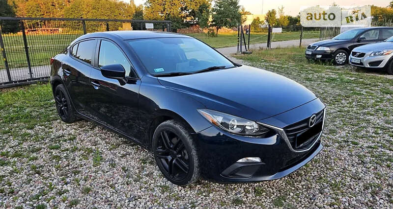 Седан Mazda 3 2014 в Киеве