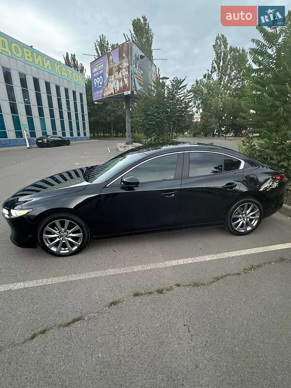 Седан Mazda 3 2019 в Кривом Роге