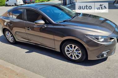 Седан Mazda 3 2014 в Киеве