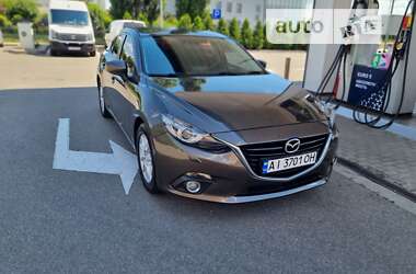 Седан Mazda 3 2014 в Киеве