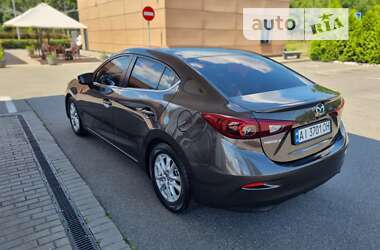 Седан Mazda 3 2014 в Киеве