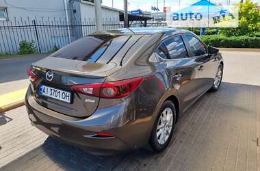 Седан Mazda 3 2014 в Киеве