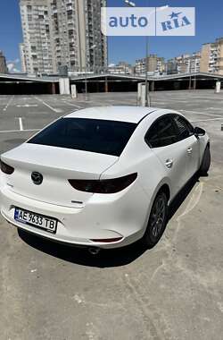 Седан Mazda 3 2019 в Киеве